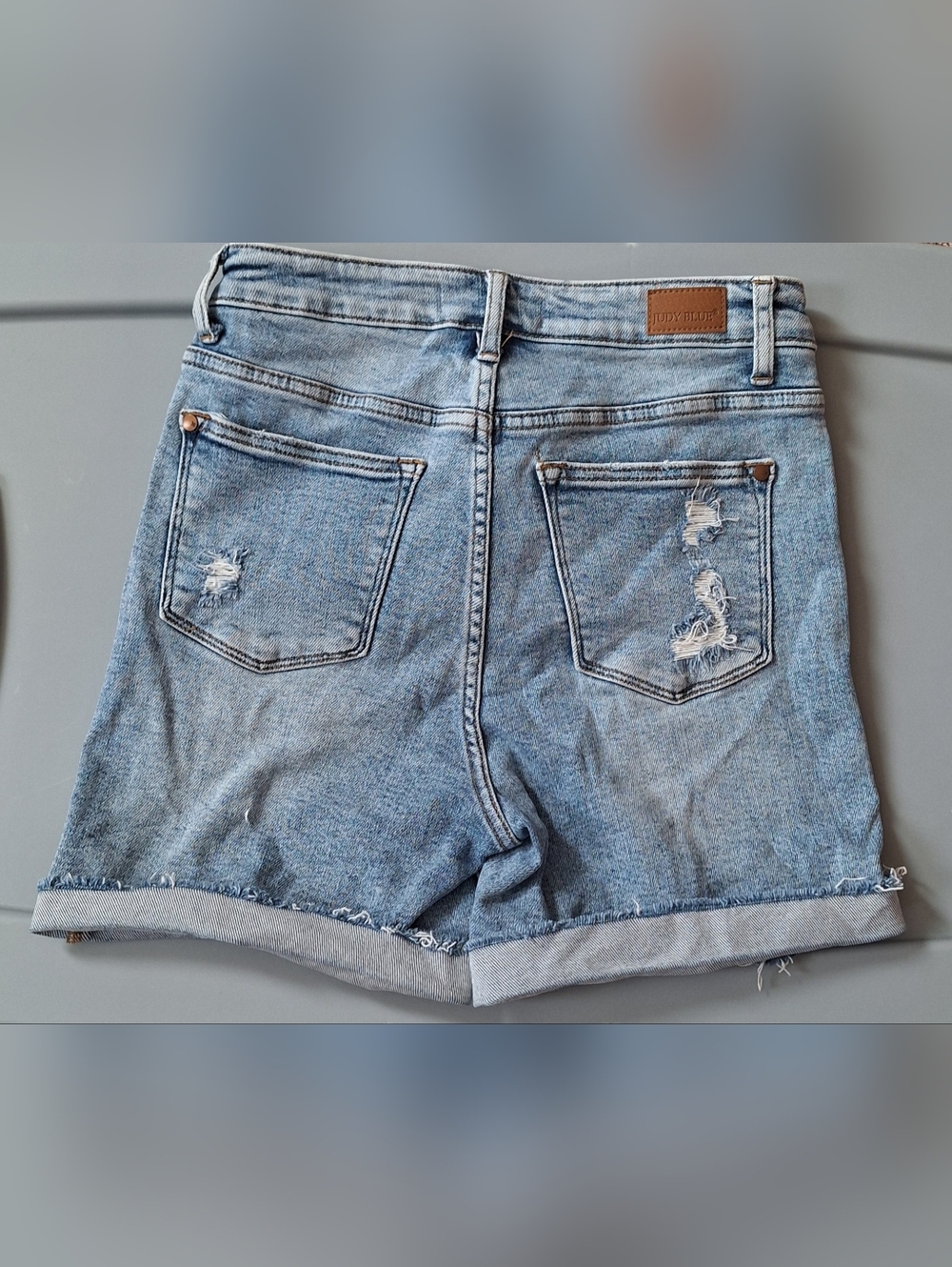 Judy Blue Distressed Jean Shorts. Sz M - Picture 2 of 6